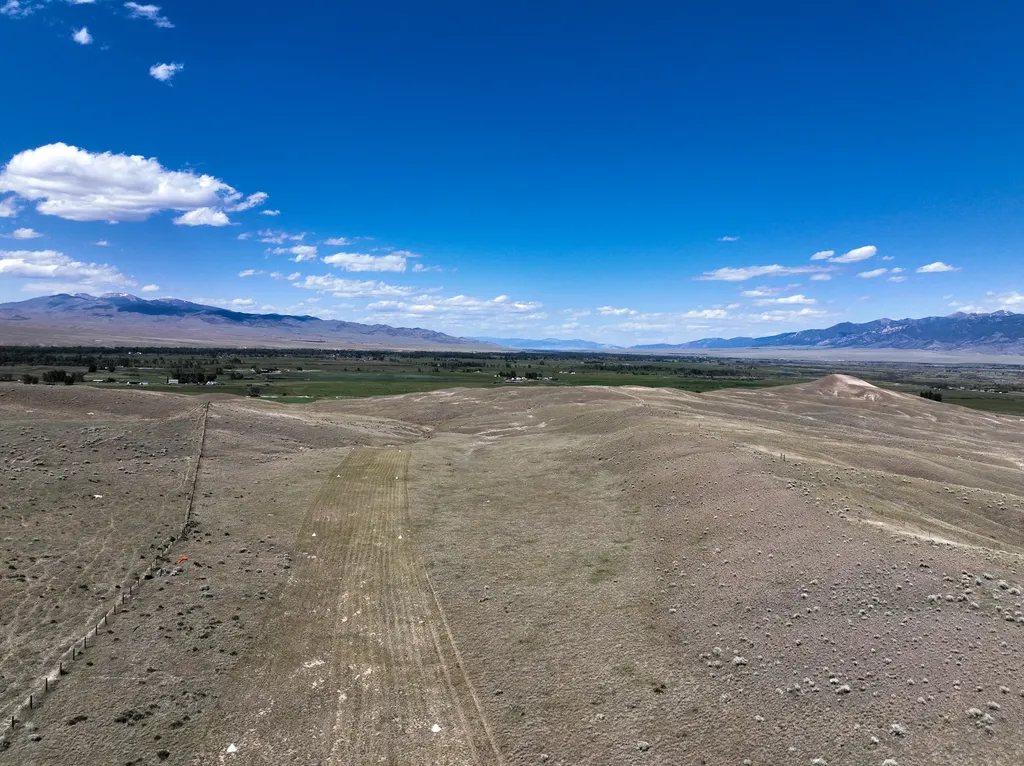 18 Cactus Ridge Road Twin Bridges MT 59754