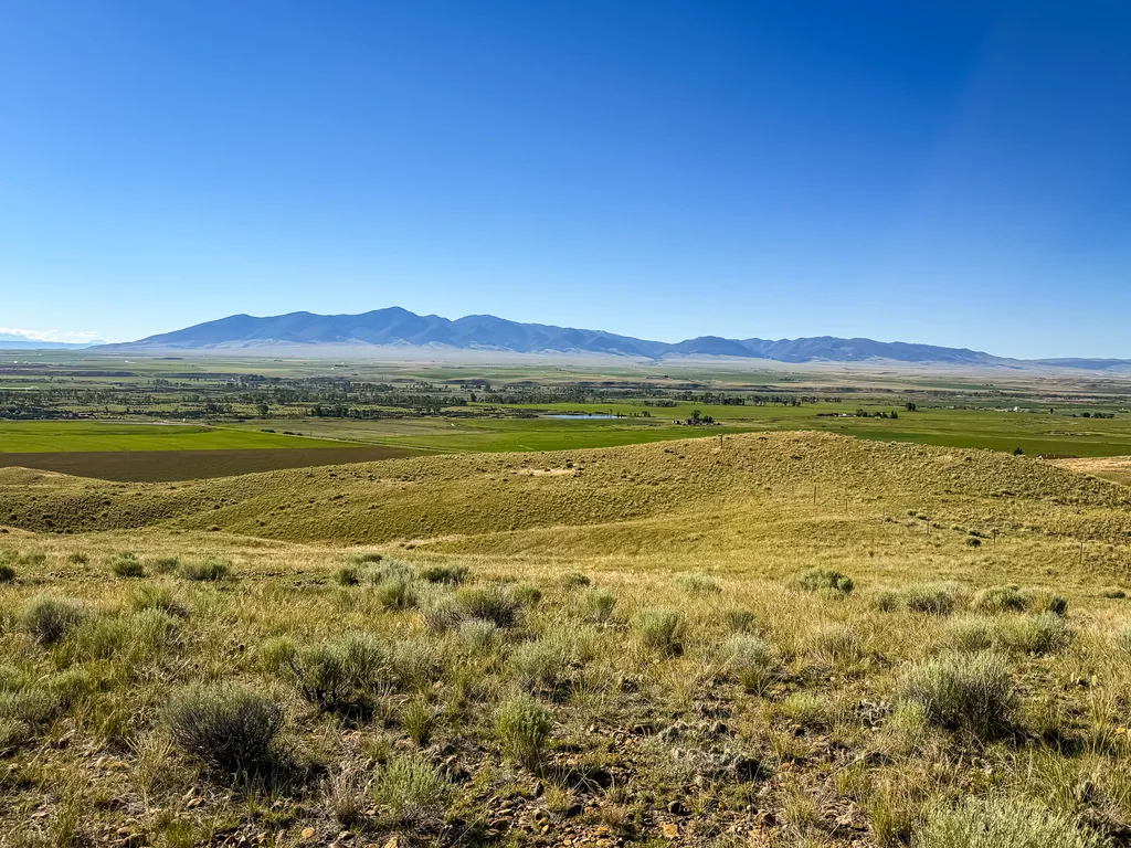 18 Cactus Ridge Road Twin Bridges MT 59754