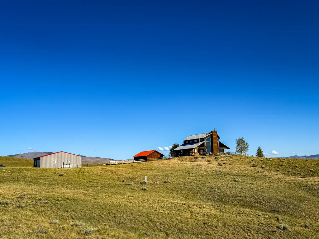 18 Cactus Ridge Road Twin Bridges MT 59754
