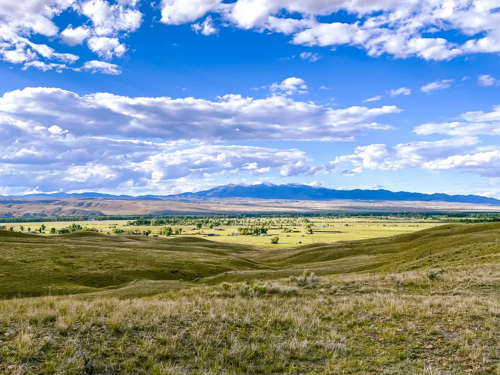 18 Cactus Ridge Road Twin Bridges MT 59754
