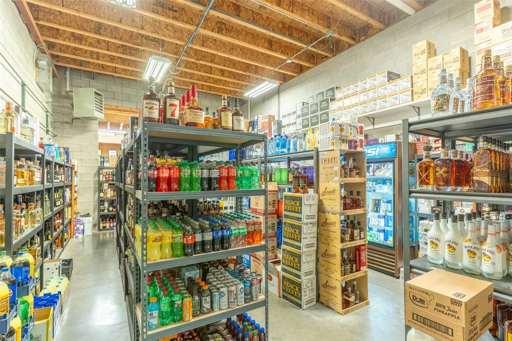 1121 Us Highway 2 W Kalispell MT 59901