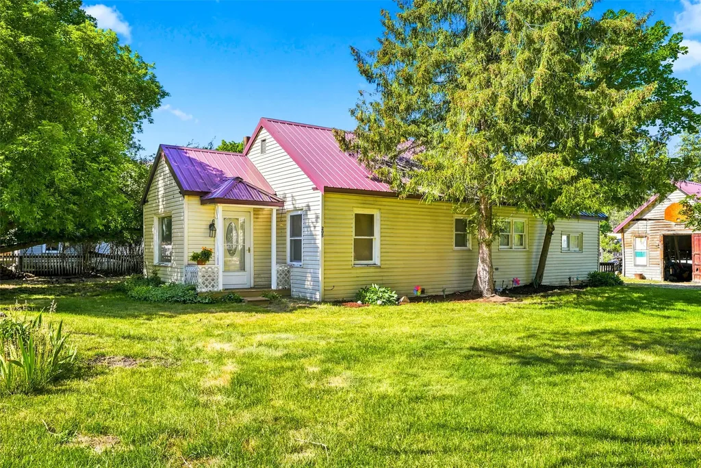 205 E Southwic Avenue Darby MT 59829