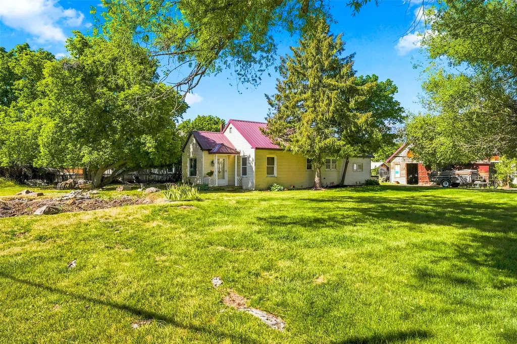 205 E Southwic Avenue Darby MT 59829