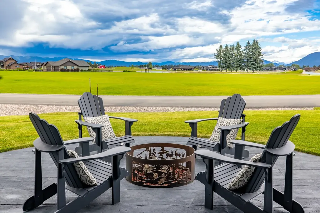 128 Rosewater Loop Kalispell MT 59901