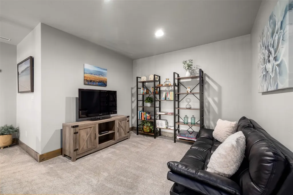 128 Rosewater Loop Kalispell MT 59901