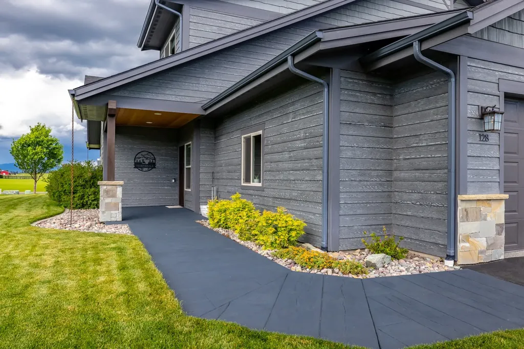 128 Rosewater Loop Kalispell MT 59901