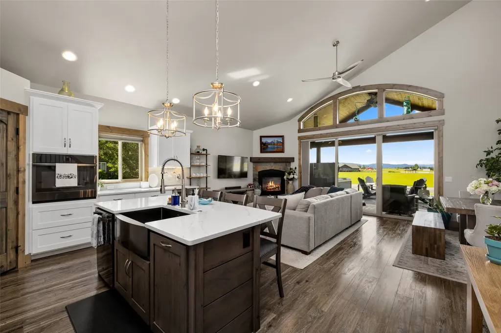 128 Rosewater Loop Kalispell MT 59901