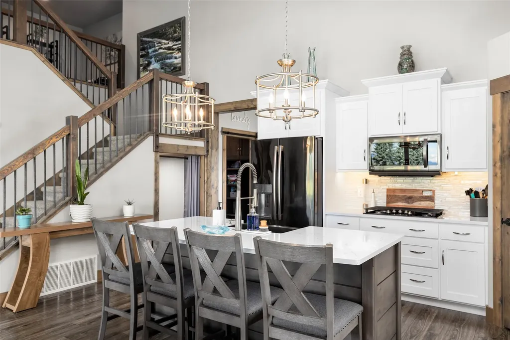 128 Rosewater Loop Kalispell MT 59901