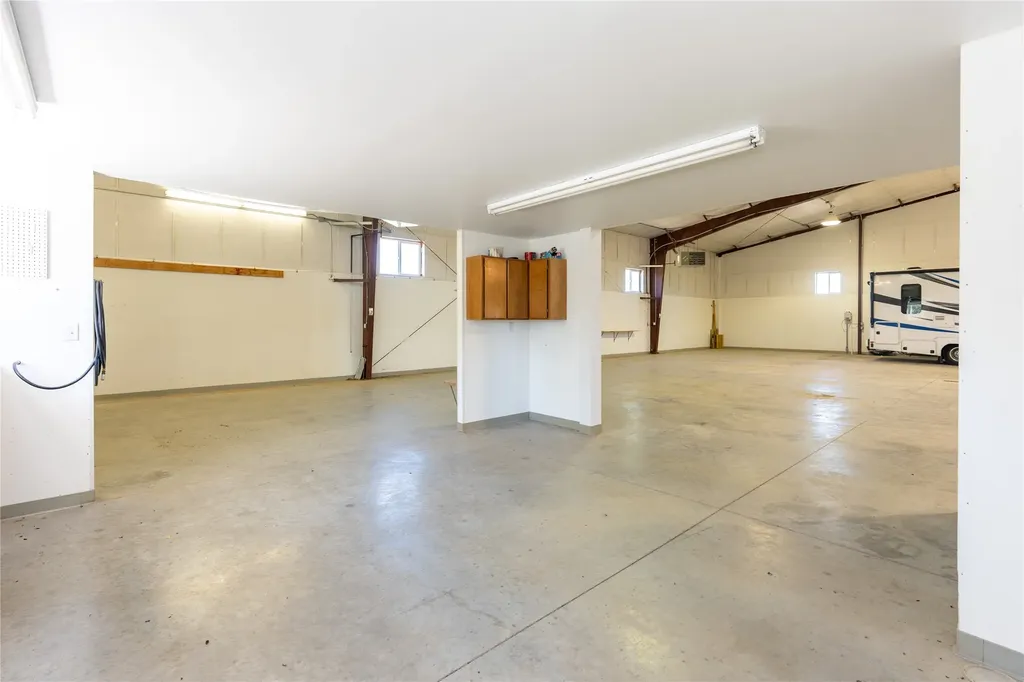 75 Aberdare Lane Ulm MT 59485