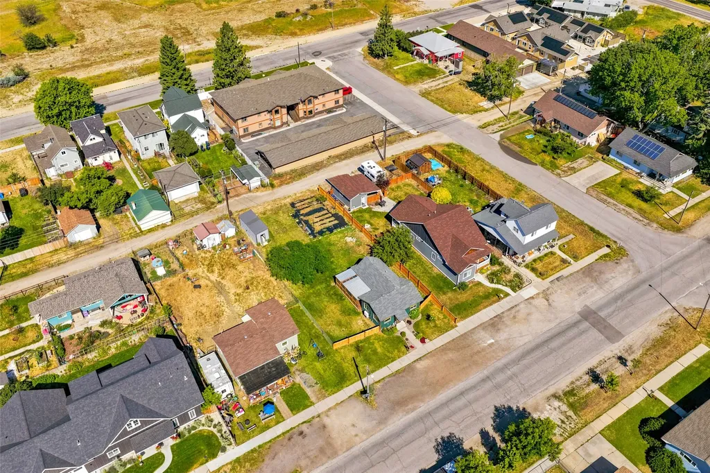 213 N 7th Street Hamilton MT 59840