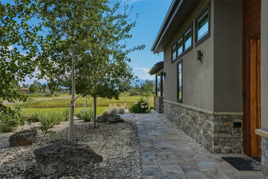 22 Rockaway Road Hamilton MT 59840
