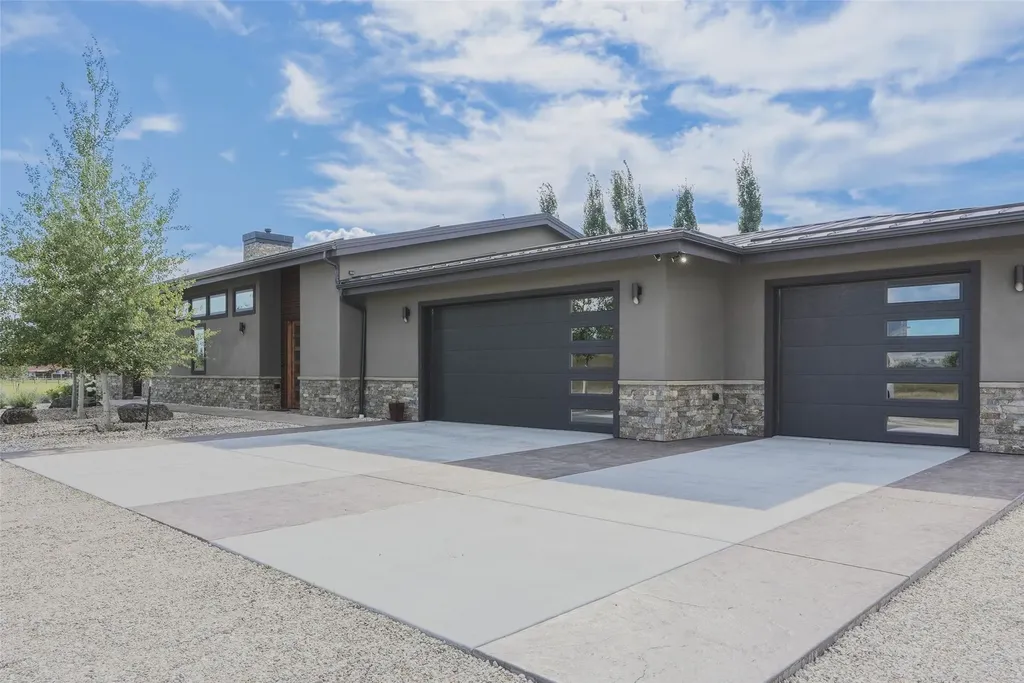 22 Rockaway Road Hamilton MT 59840