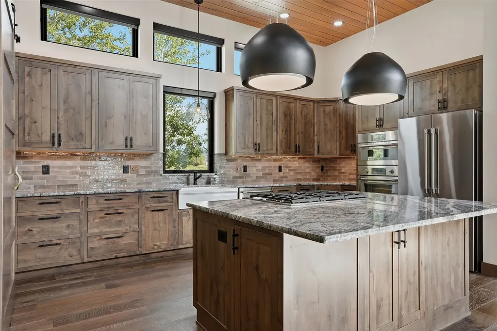 22 Rockaway Road Hamilton MT 59840