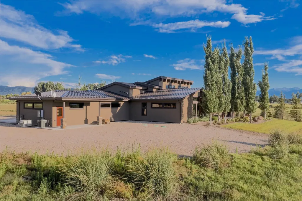 22 Rockaway Road Hamilton MT 59840
