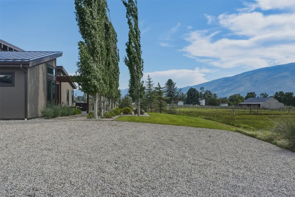 22 Rockaway Road Hamilton MT 59840