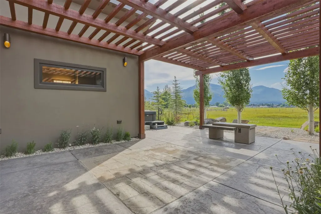 22 Rockaway Road Hamilton MT 59840