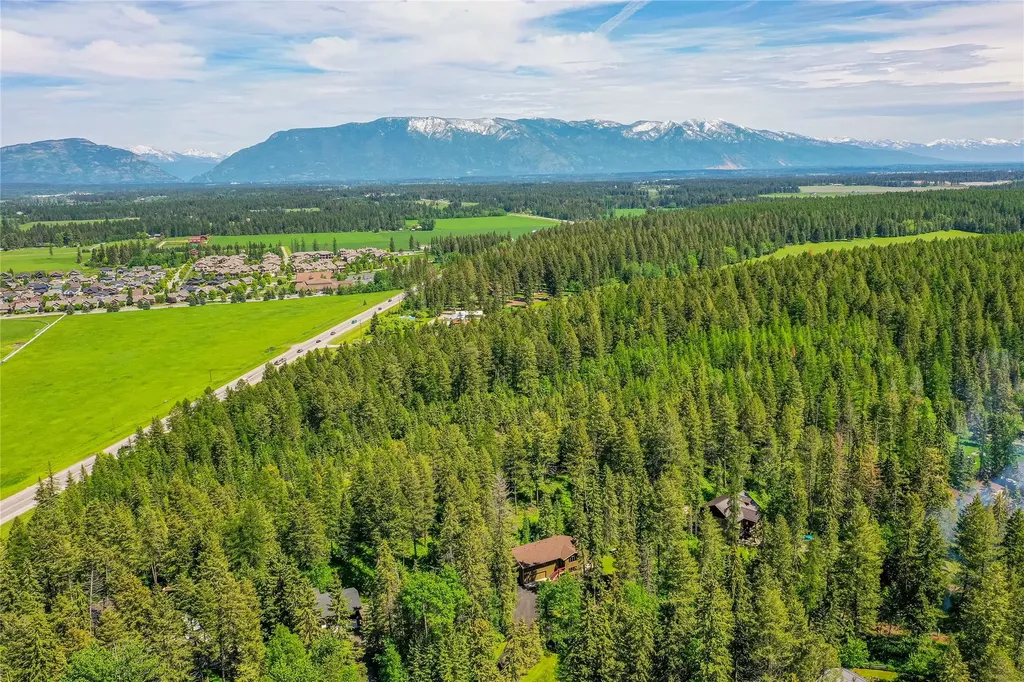 235 & 245 Diamond Court Whitefish MT 59937