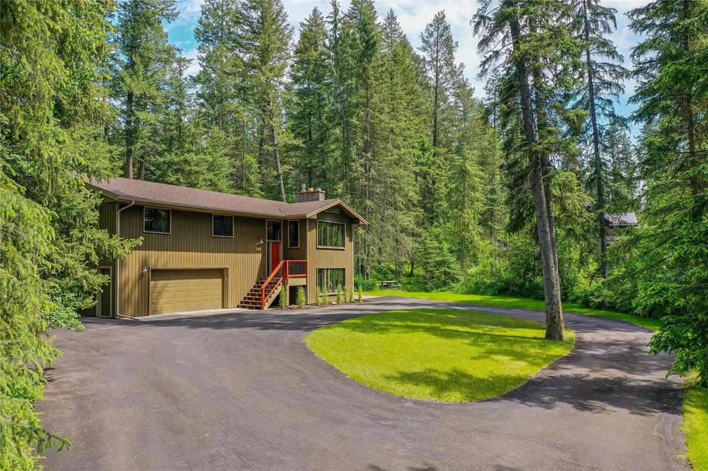 235 & 245 Diamond Court Whitefish MT 59937