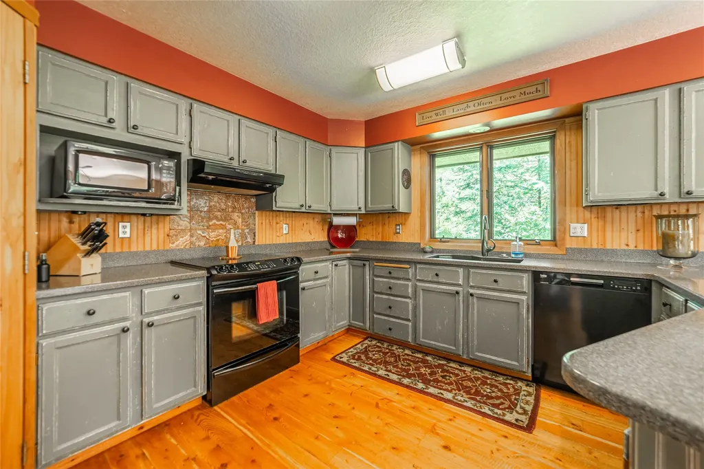 235 & 245 Diamond Court Whitefish MT 59937