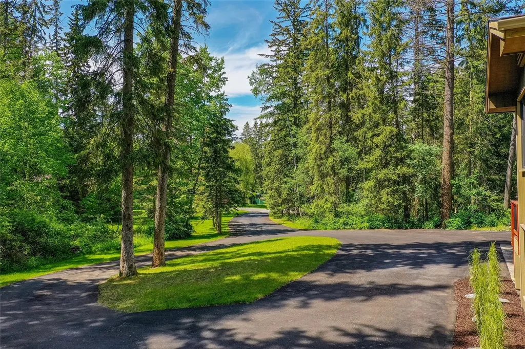 235 & 245 Diamond Court Whitefish MT 59937