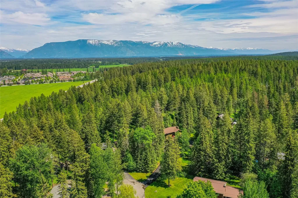 235 & 245 Diamond Court Whitefish MT 59937
