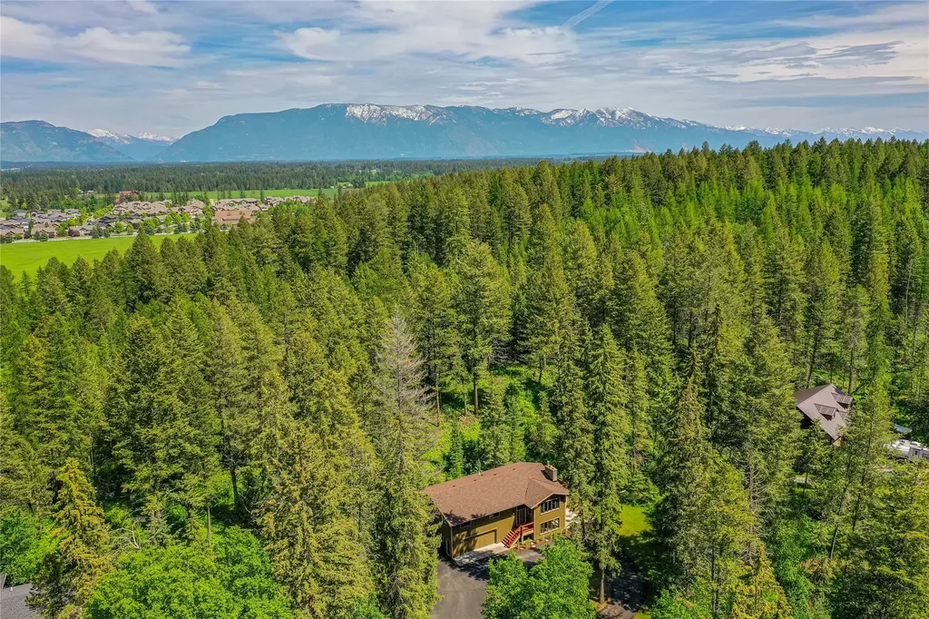 235 & 245 Diamond Court Whitefish MT 59937