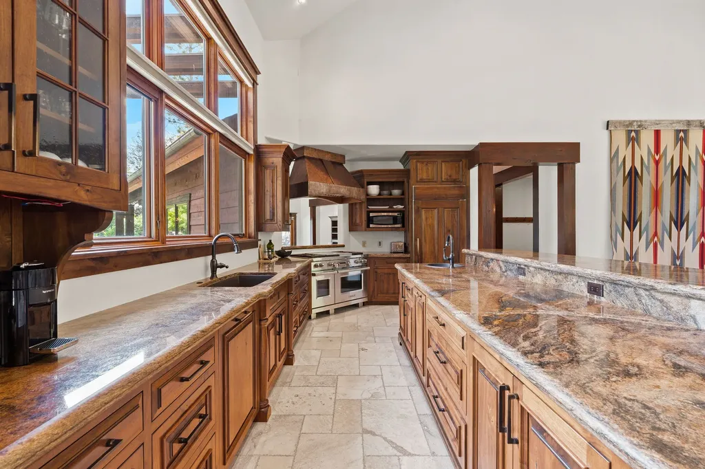 706 Blaine View Lane Kalispell MT 59901