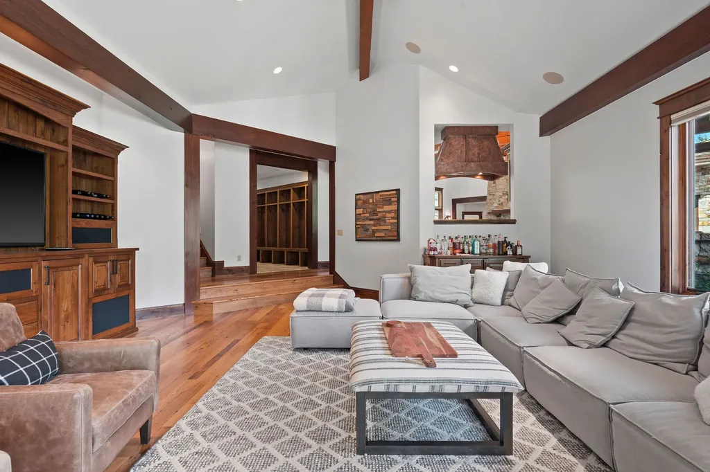 706 Blaine View Lane Kalispell MT 59901