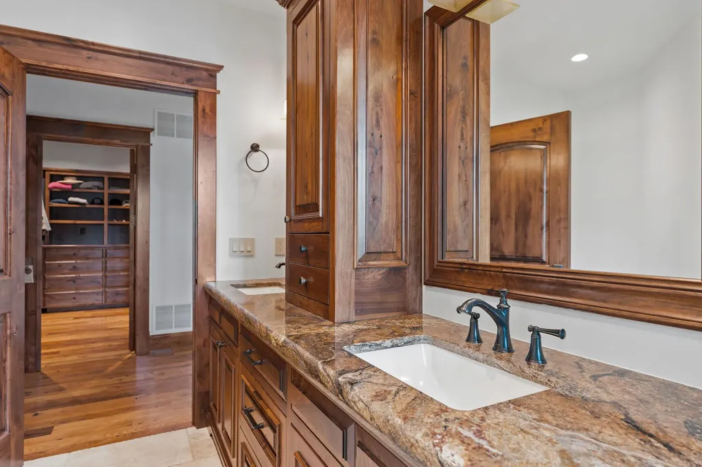 706 Blaine View Lane Kalispell MT 59901