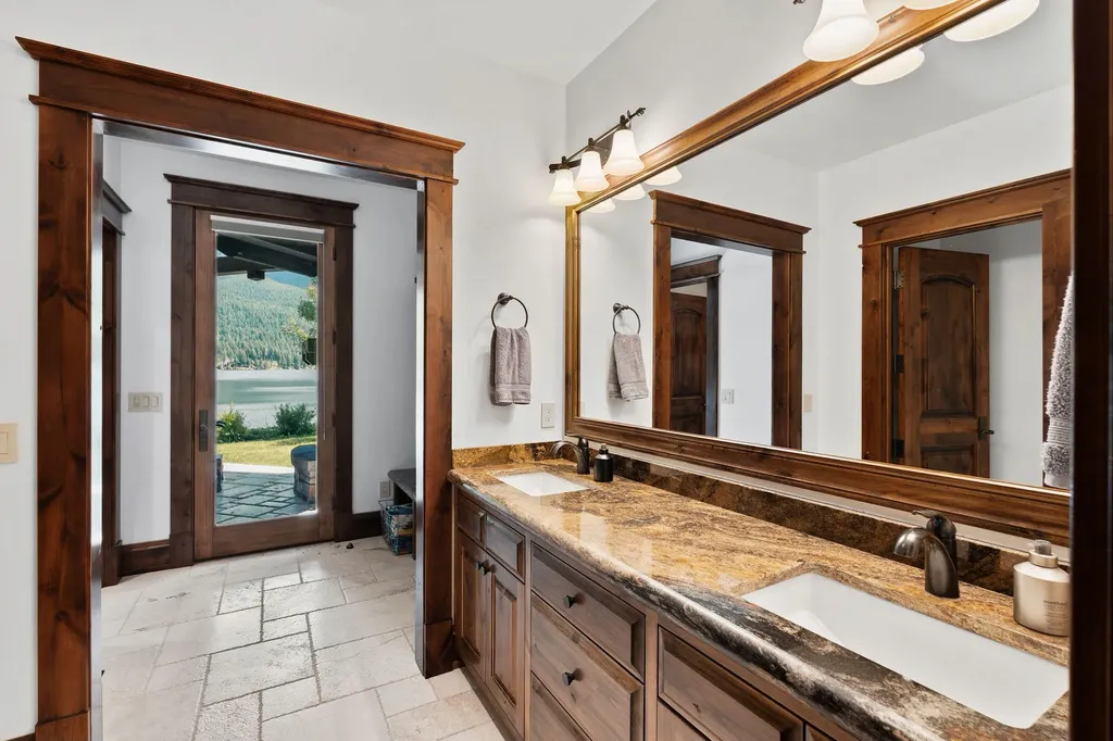 706 Blaine View Lane Kalispell MT 59901
