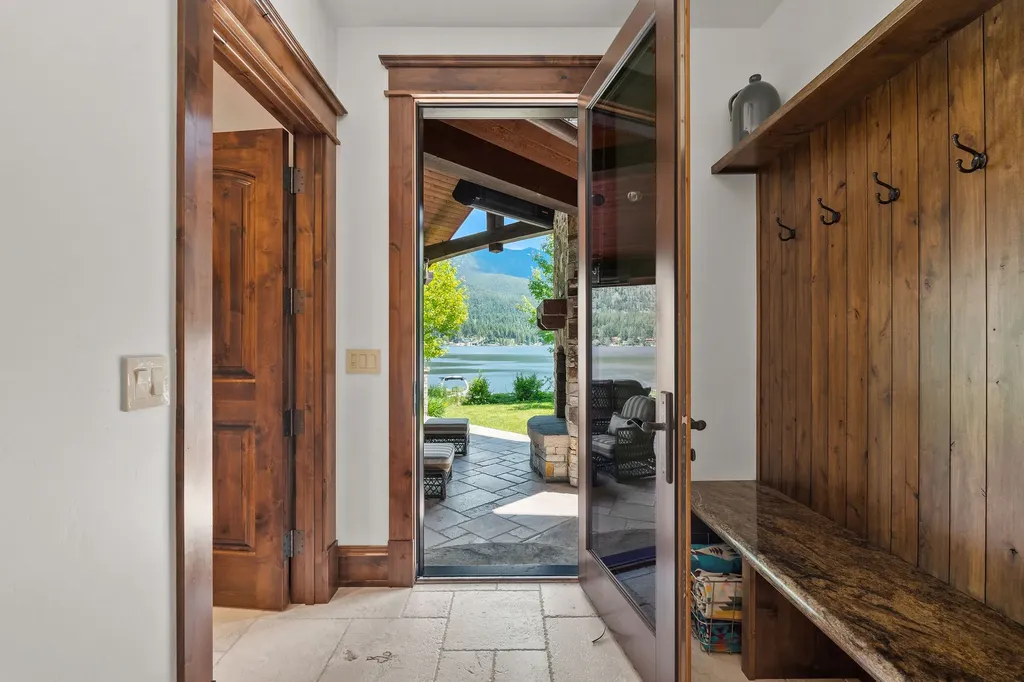 706 Blaine View Lane Kalispell MT 59901