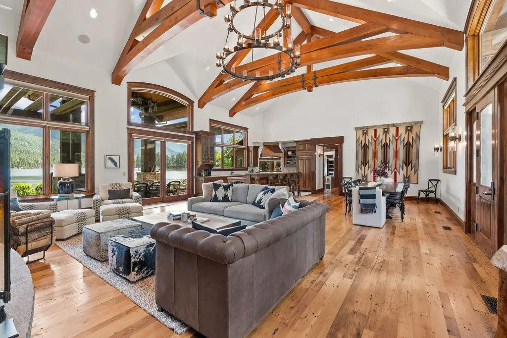 706 Blaine View Lane Kalispell MT 59901