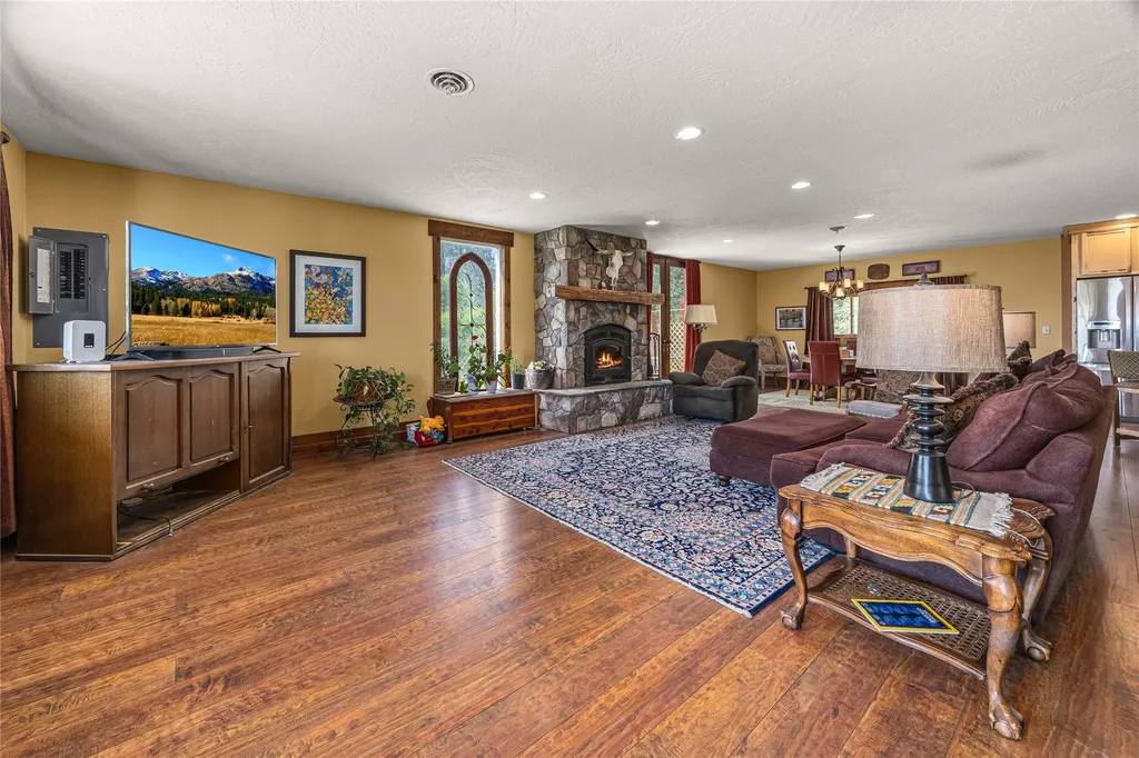 2811 Foxtrotter Trail Victor MT 59875