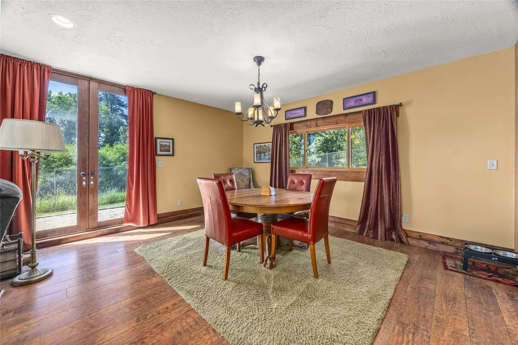 2811 Foxtrotter Trail Victor MT 59875