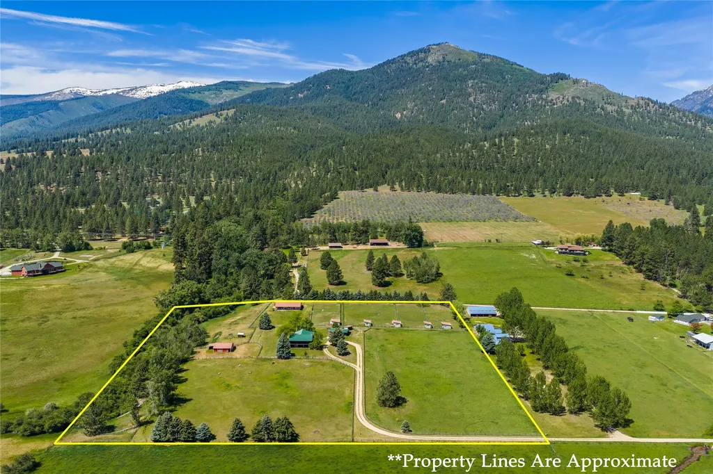2811 Foxtrotter Trail Victor MT 59875
