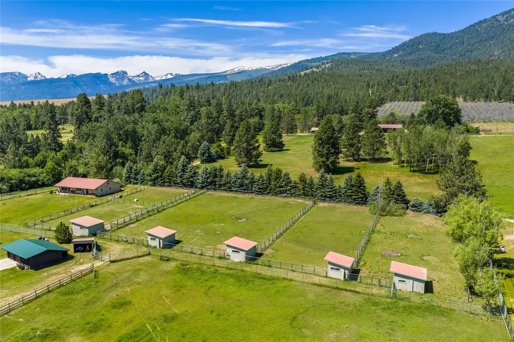2811 Foxtrotter Trail Victor MT 59875
