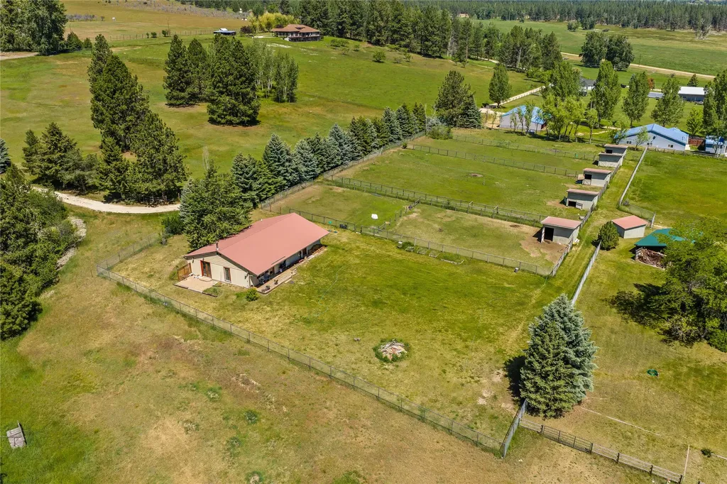 2811 Foxtrotter Trail Victor MT 59875