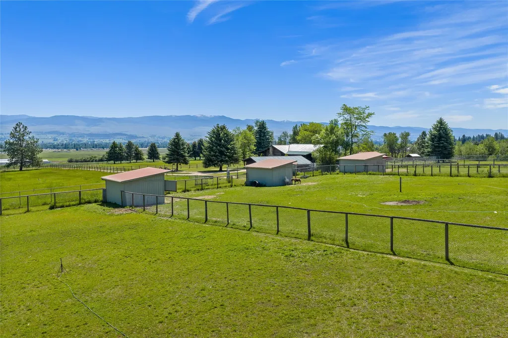 2811 Foxtrotter Trail Victor MT 59875