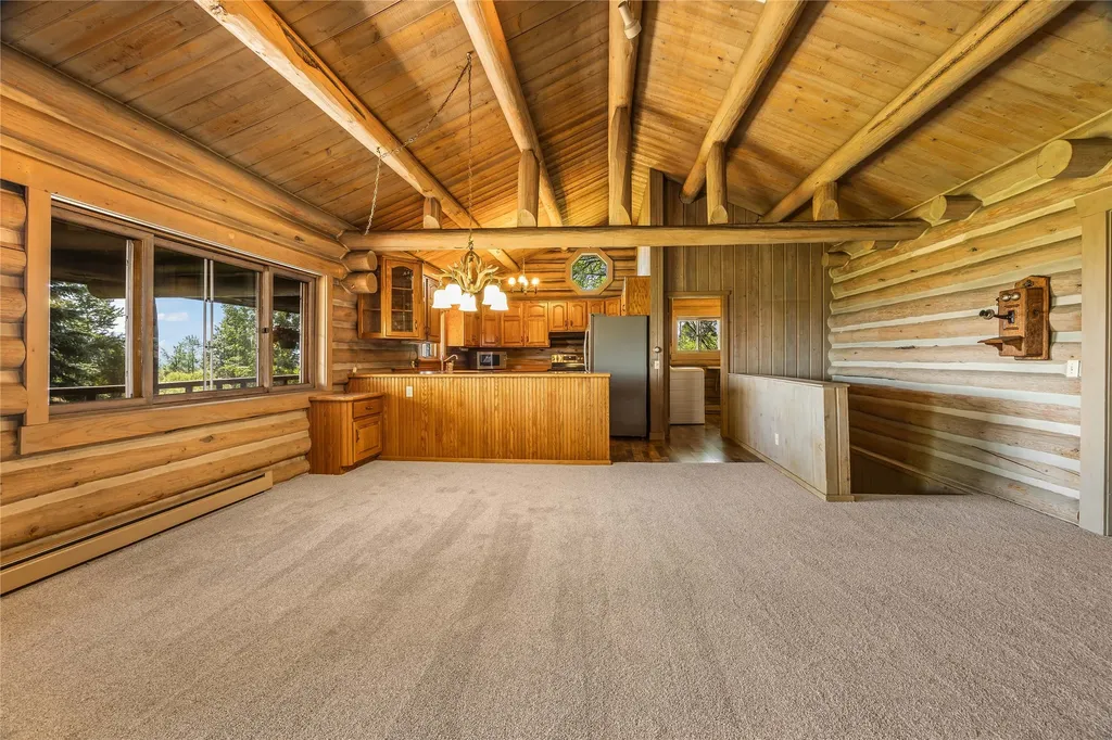 2811 Foxtrotter Trail Victor MT 59875