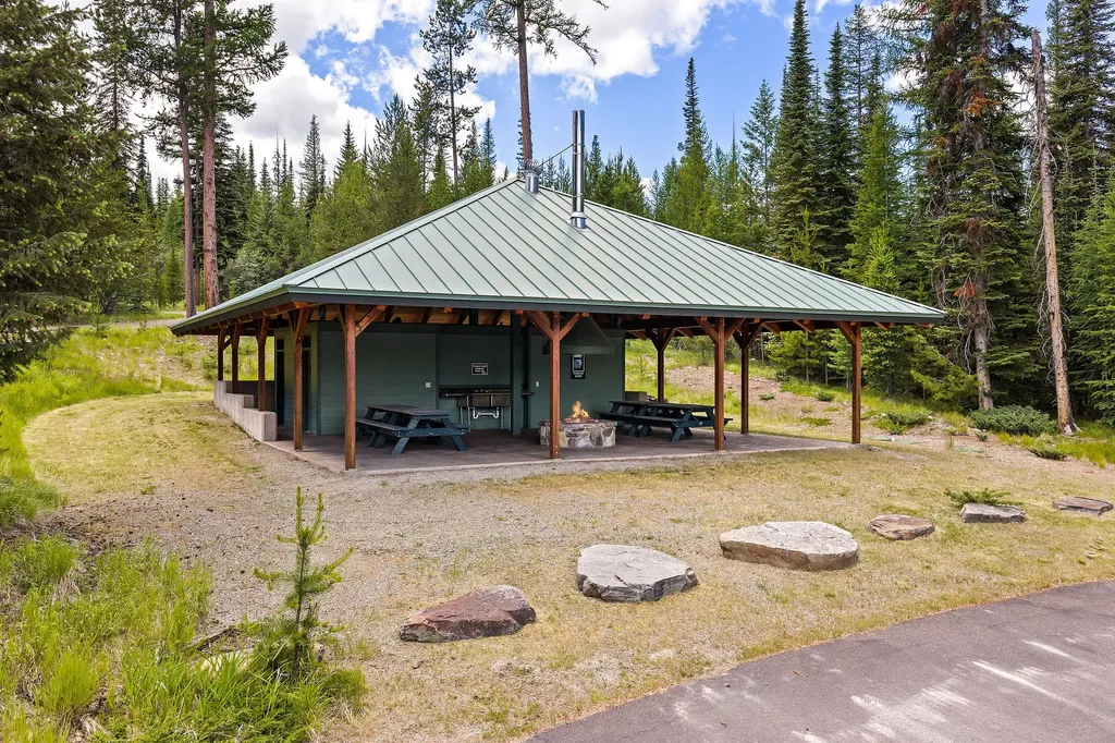 1145 S Mcgregor Lake Road Marion MT 59925