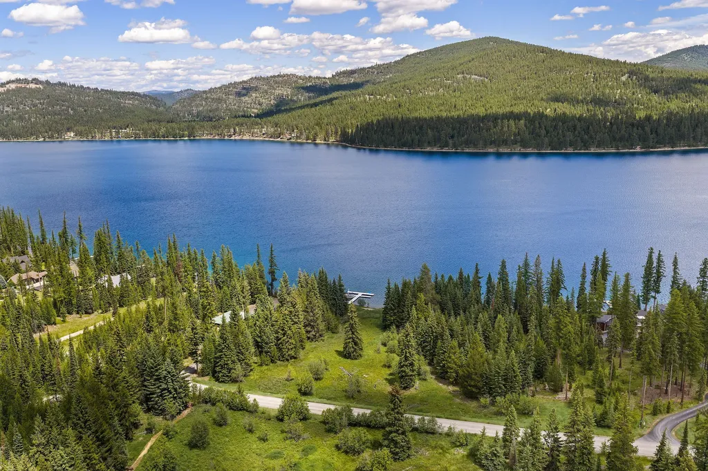 1145 S Mcgregor Lake Road Marion MT 59925