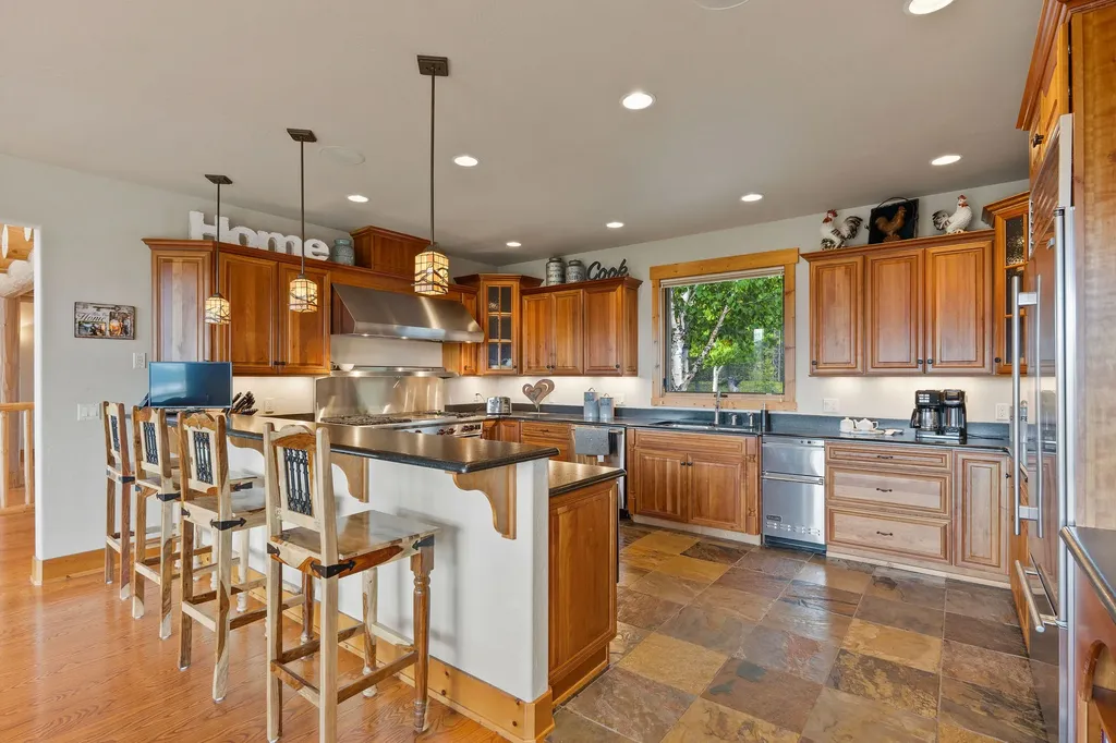 1145 S Mcgregor Lake Road Marion MT 59925