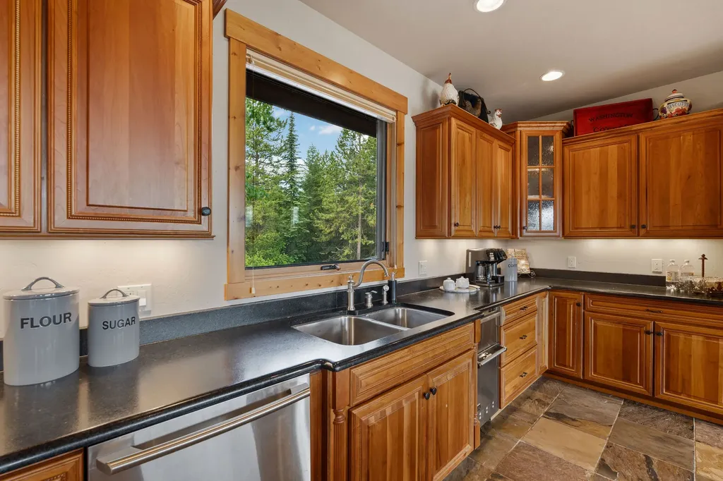 1145 S Mcgregor Lake Road Marion MT 59925