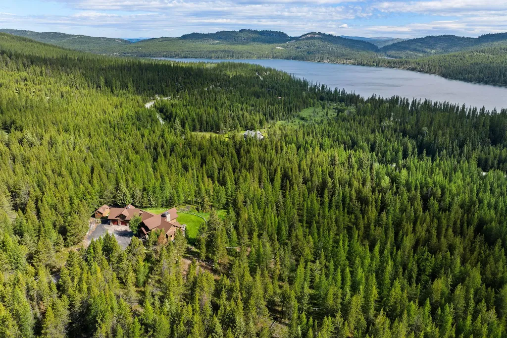 1145 S Mcgregor Lake Road Marion MT 59925