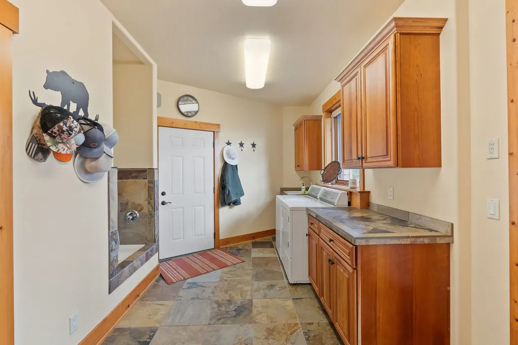 1145 S Mcgregor Lake Road Marion MT 59925
