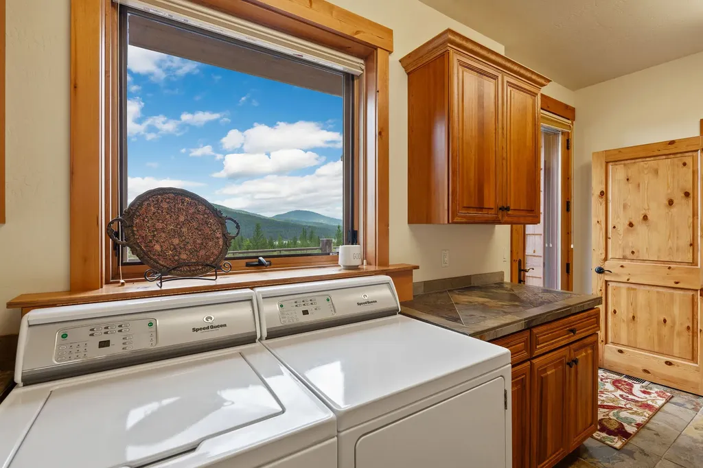 1145 S Mcgregor Lake Road Marion MT 59925