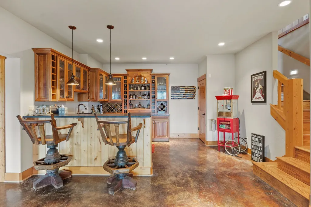 1145 S Mcgregor Lake Road Marion MT 59925