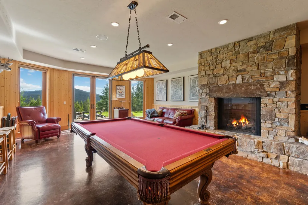 1145 S Mcgregor Lake Road Marion MT 59925