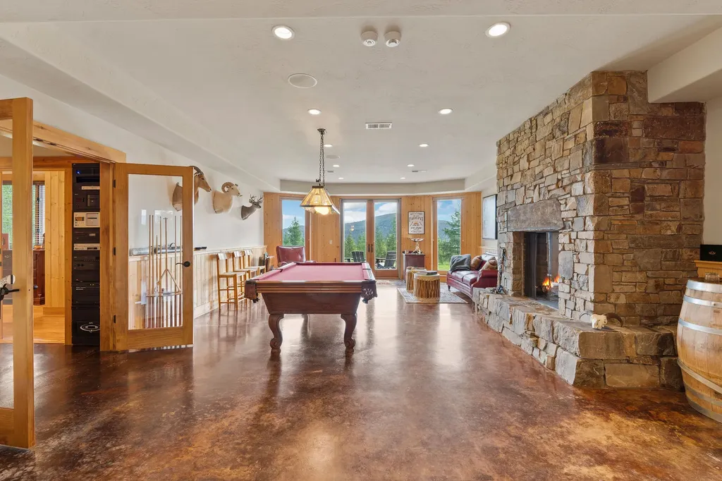 1145 S Mcgregor Lake Road Marion MT 59925