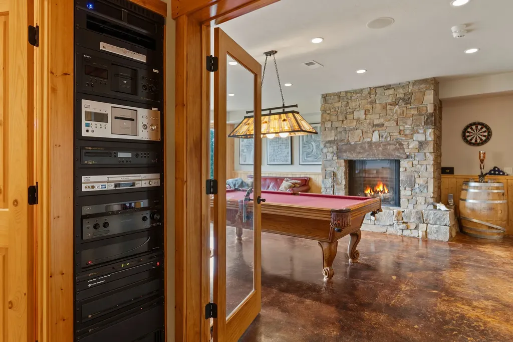 1145 S Mcgregor Lake Road Marion MT 59925